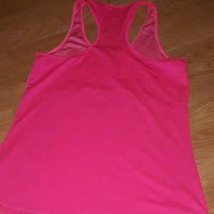 2 large Workout tank top. Like new!